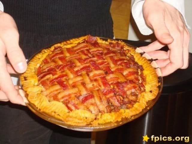159__640x480_bacon-apple-pie1.jpg