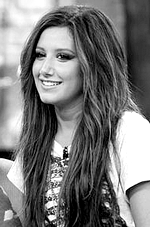 http://i579.photobucket.com/albums/ss240/calwen_photo/AshleyT.png http://i579.photobucket.com/albums/ss240/calwen_photo/AshleyT.png