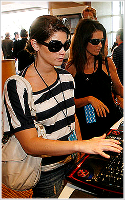 http://i579.photobucket.com/albums/ss240/calwen_photo/Nepojmenovan6-20.png http://i579.photobucket.com/albums/ss240/calwen_photo/Nepojmenovan6-20.png