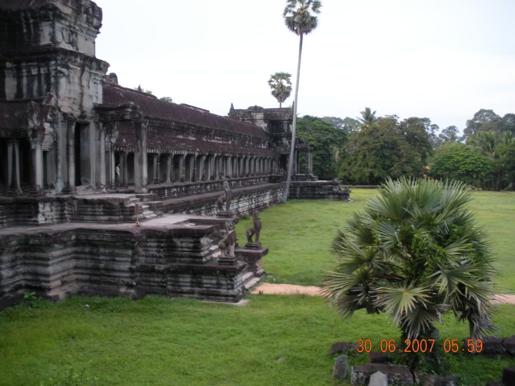 Inside Angkor Wat 15
