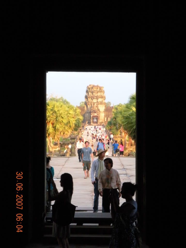 Inside Angkor Wat 10