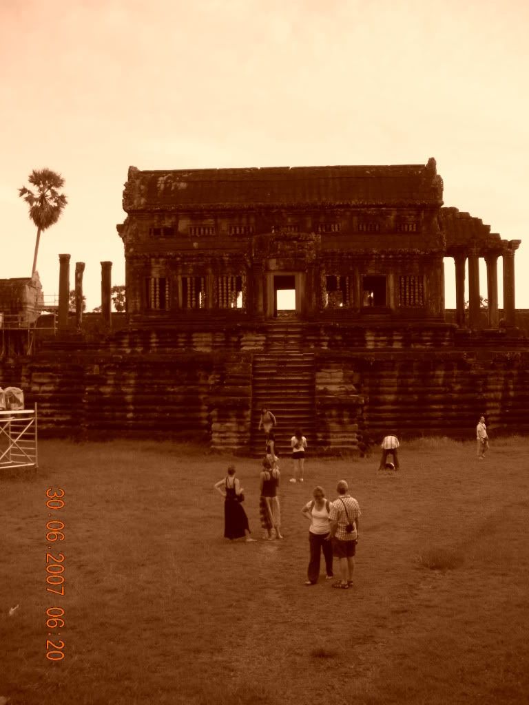 Inside Angkor Wat 6