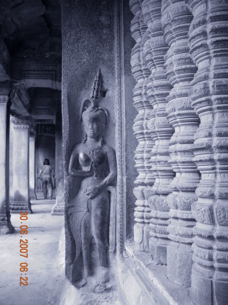 Inside Angkor Wat 2